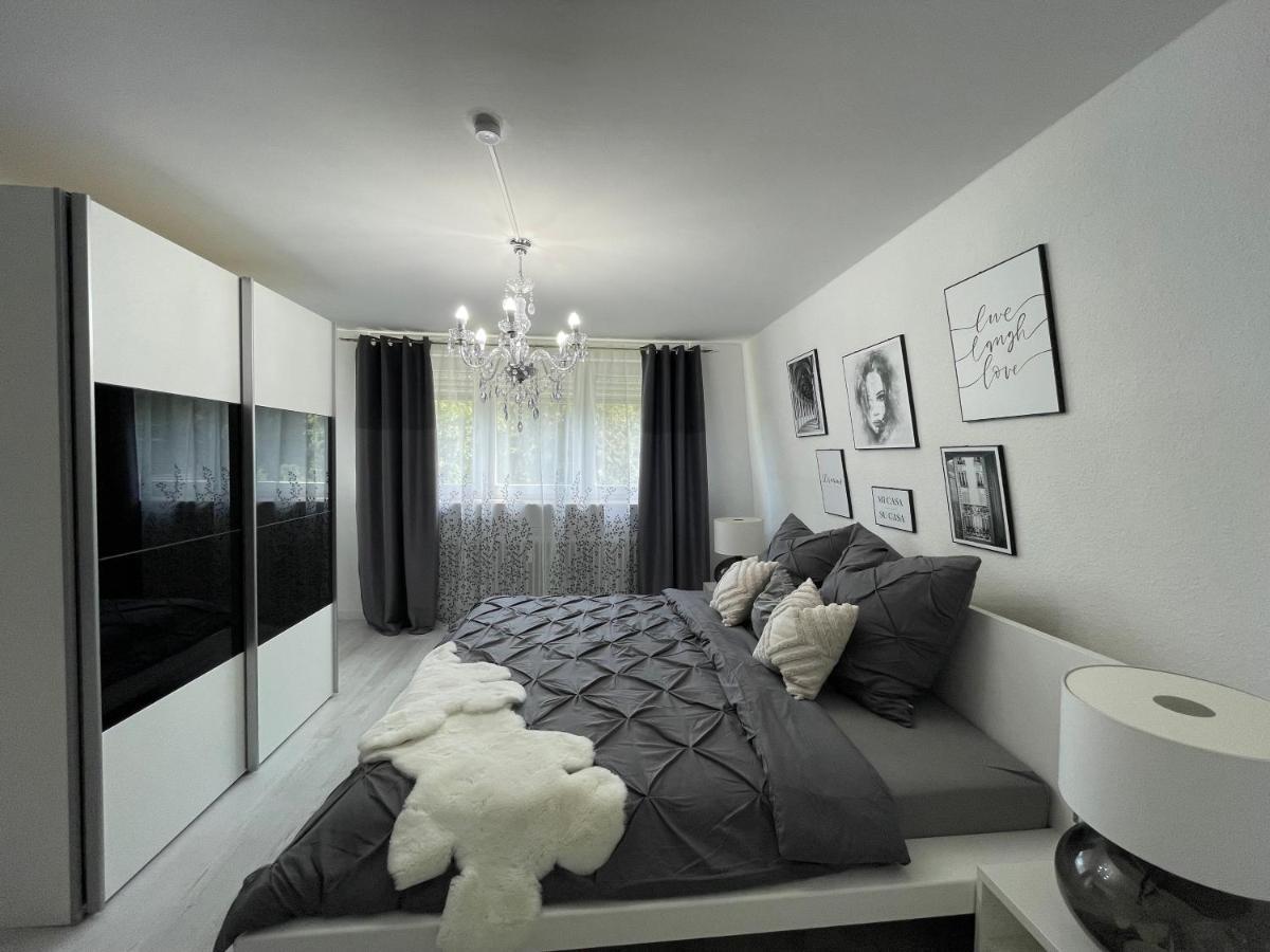 Luxus Apartment Am Fremersberg - Zentral - Mit Sauna & Badewanne Баден-Баден Экстерьер фото